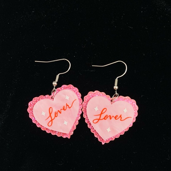 TAYLOR SWIFT LOVER ACRYLIC EARRINGS - Picture 1 of 2